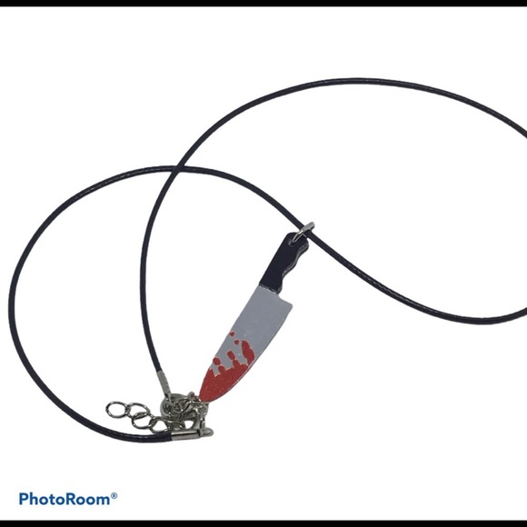 Bloody knife vegan cord necklace horror goth new - Picture 2 of 3